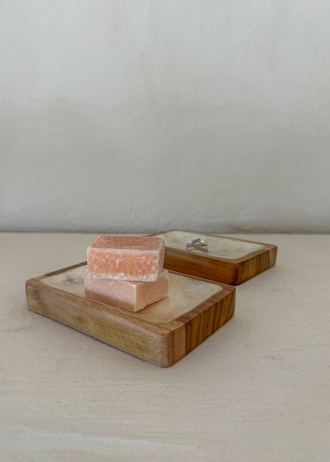 Schaaltje Luna – Capiz & Teakhout