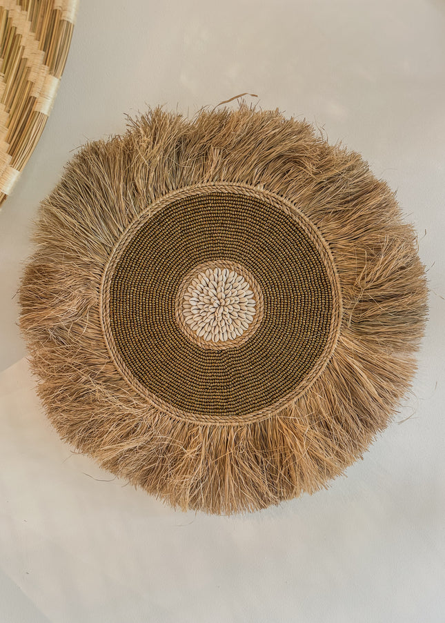 Wanddeco raffia & schelp goud