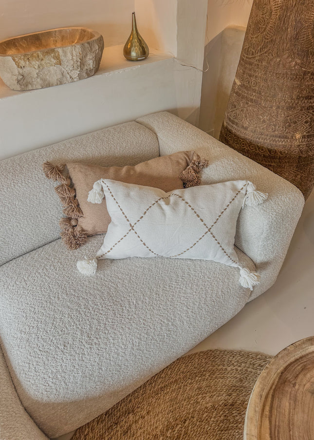 Katoenen kussenhoes met pompons – Wit met camel – 60x40 cm