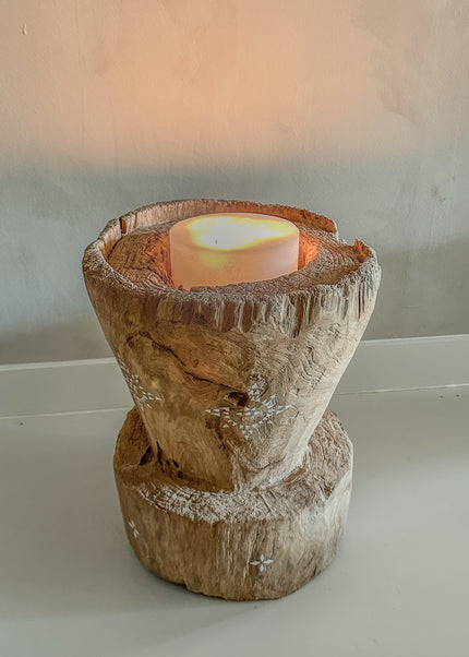 Teak hout kaarsenhouder of decoratie – boomstam met schelpinleg | nr6