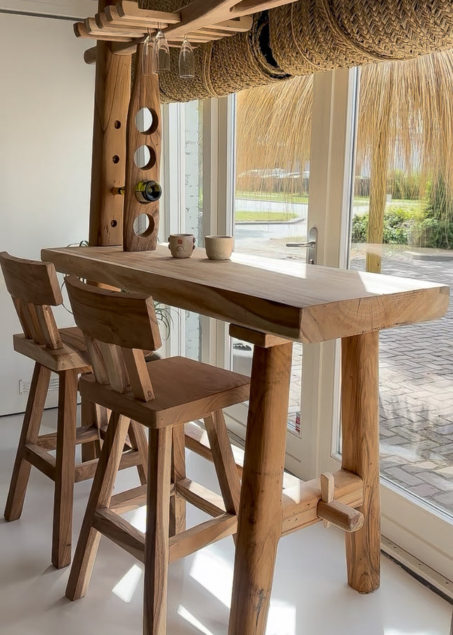 Suar Houten Bartafel met 4 Barkrukken en Wijnrek – Handgemaakt