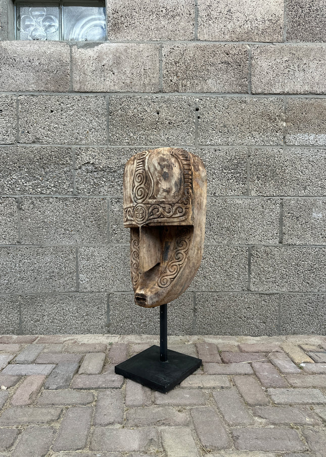 Houten beeld - Santi