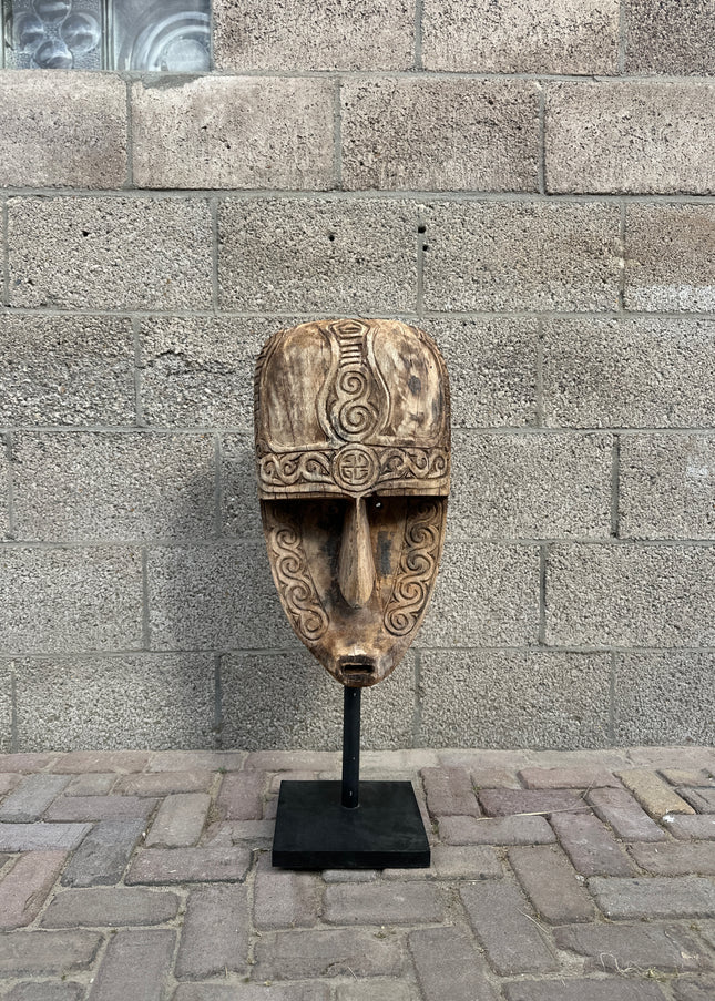 Houten beeld - Santi