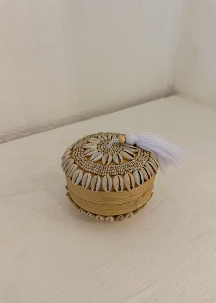 Sari Shell Box