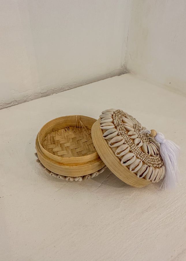 Sari Shell Box