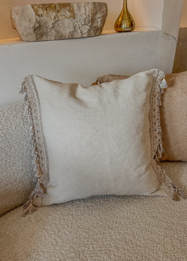 Kussenhoes Champagne Fringe – katoen met sierlijke franjes (50×50 cm)