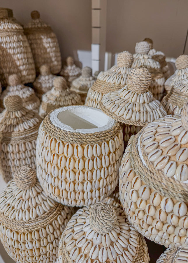 Bali pot - Shells