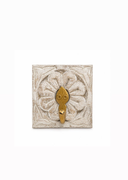 Wandhaak Lotus White Wash – Handgemaakt Hout